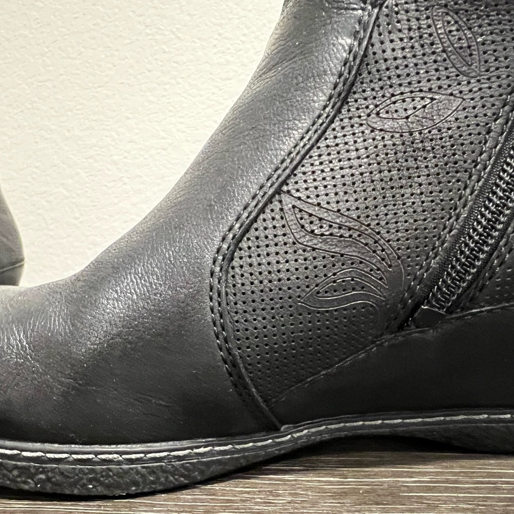 Dansko Black Ankle Boots EU 37 us 7 - Picture 5 of 8